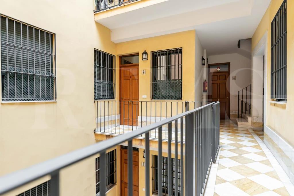 Elegant In The Heart Of By Rems Apartamento *